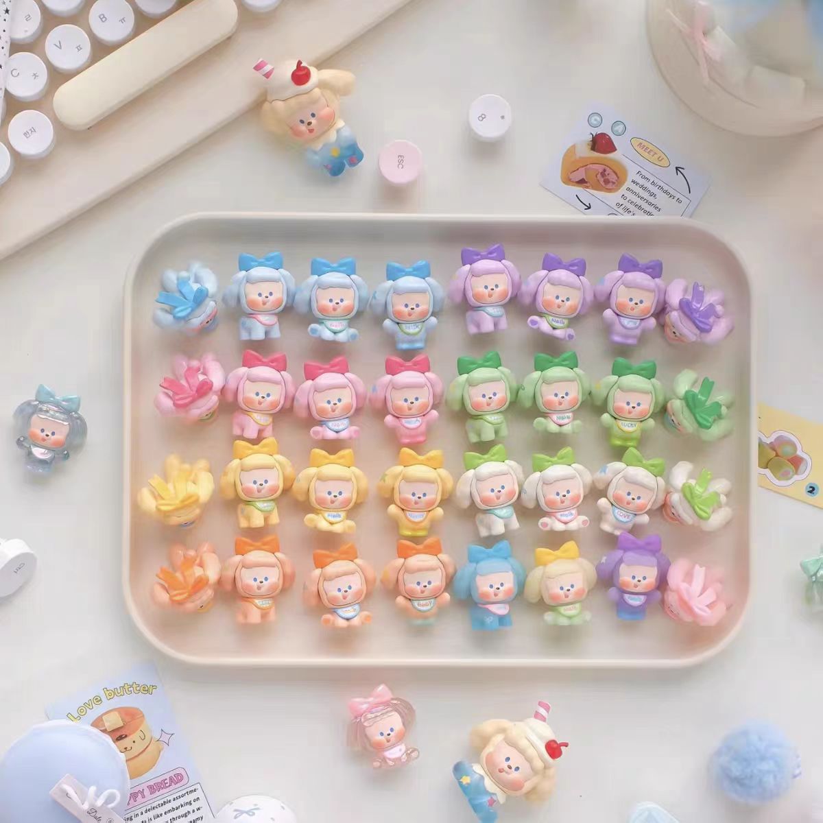 Naib Kiss Kiss Series Cute Particle Mini Figure