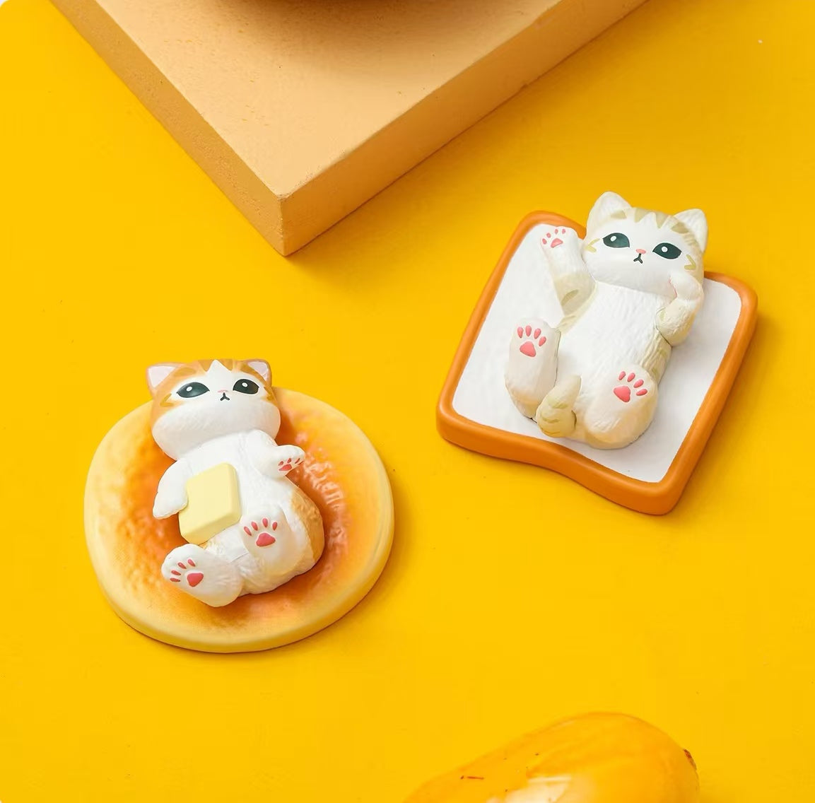 Mofusand Fat Fat Series Blind Bag Mini Figures