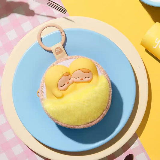 Pucky Egg Beanie Series Earphone Case
