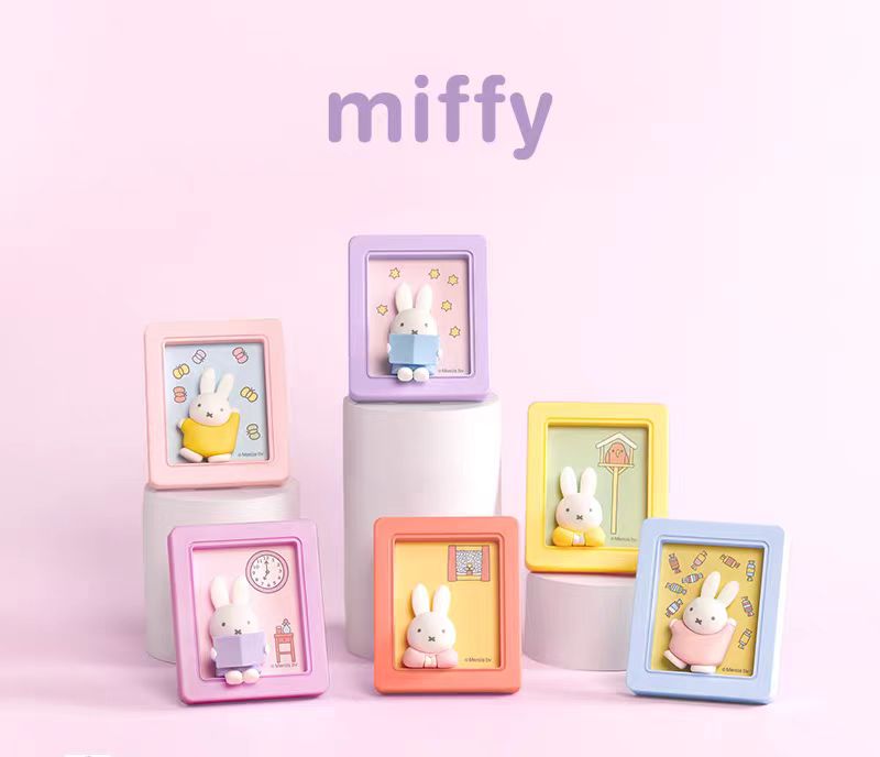 Miffy Picture Frame V2 Stand Series Figure
